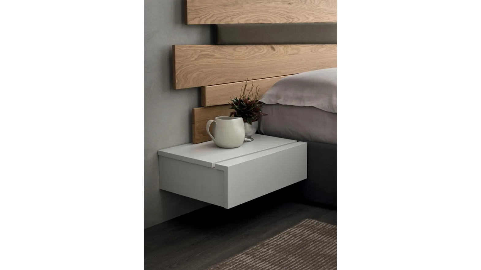 Bedside table in Maronese Acf lacquered Scuderia