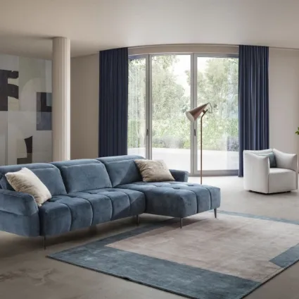 Sofa with peninsula Gillan by Le Comfort.